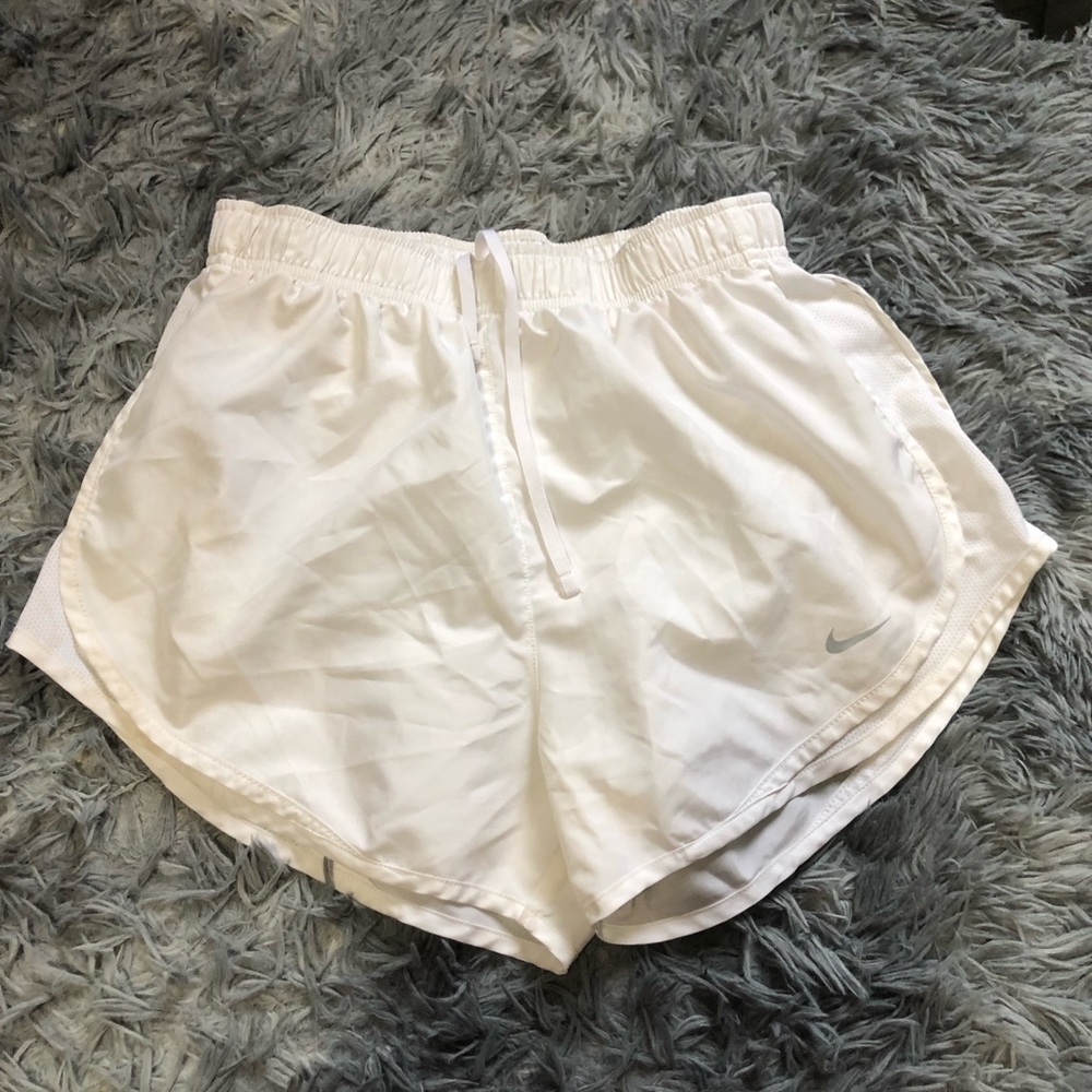 medium white nike shorts